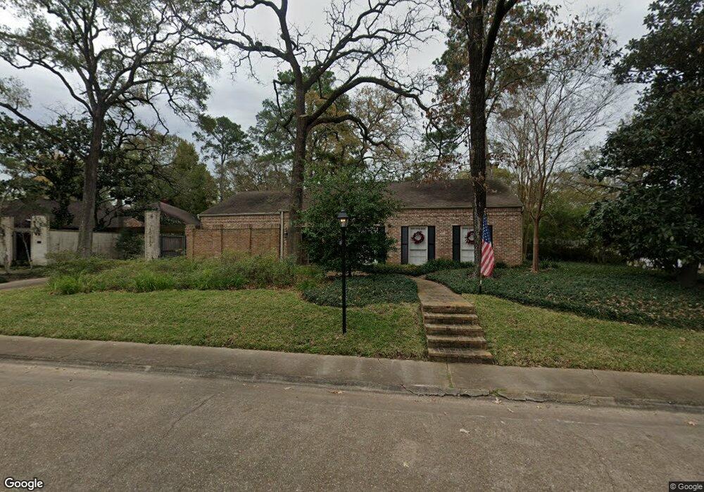 10127 Pine Forest Rd, Houston, TX 77042 - photo 1