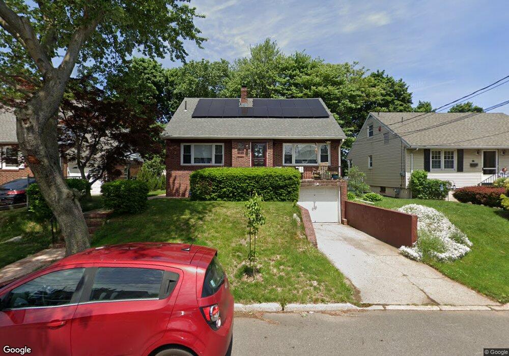 315 Myers Ave, Hasbrouck Heights, NJ 07604 - photo 1