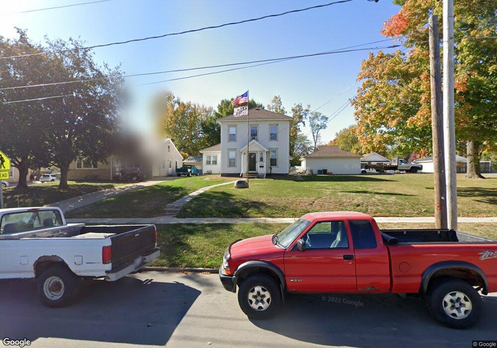 423 E 7th St N, Newton, IA 50208 - photo 1