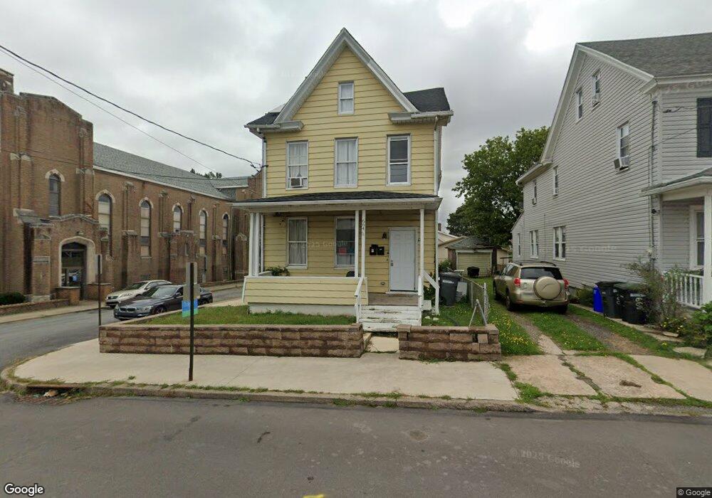 662 Carson St unit 64, Hazleton, PA 18201 - photo 1