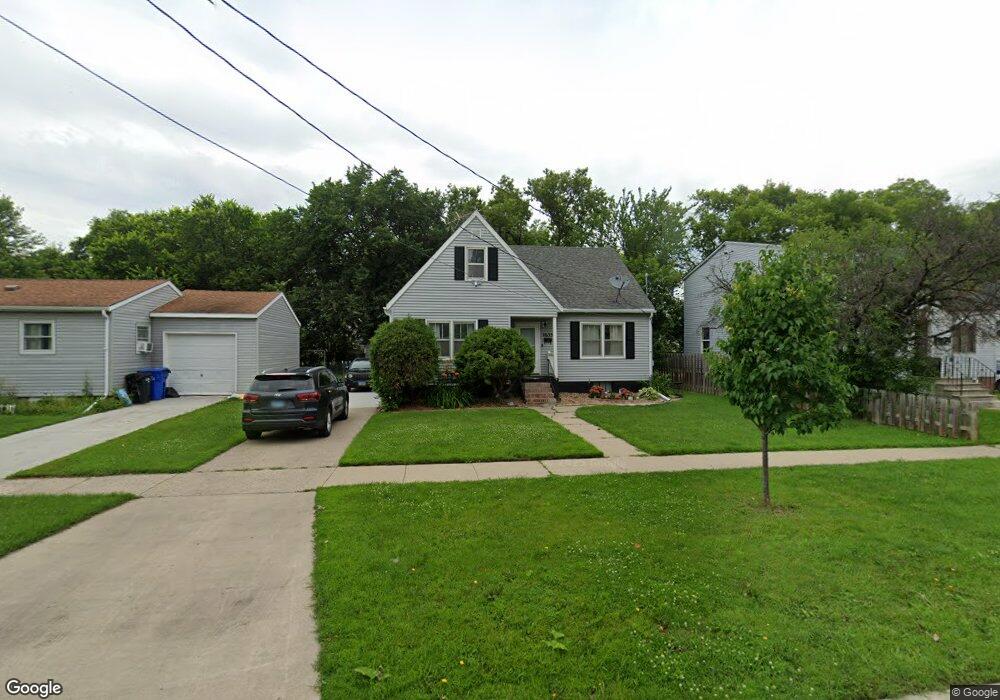 1635 2nd Ave S, Fargo, ND 58103 - photo 1