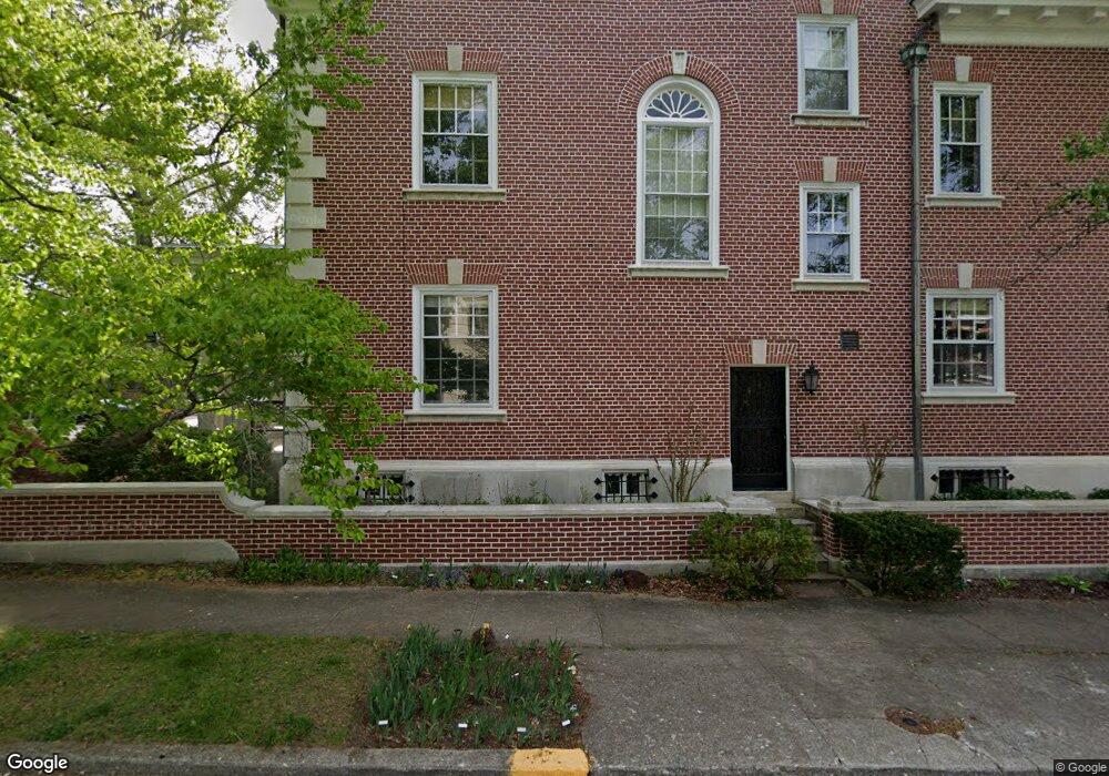 417 Wapping St, Frankfort, KY 40601 - photo 1