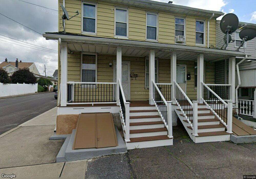 241 S Bennett Ct, Hazleton, PA 18201 - photo 1