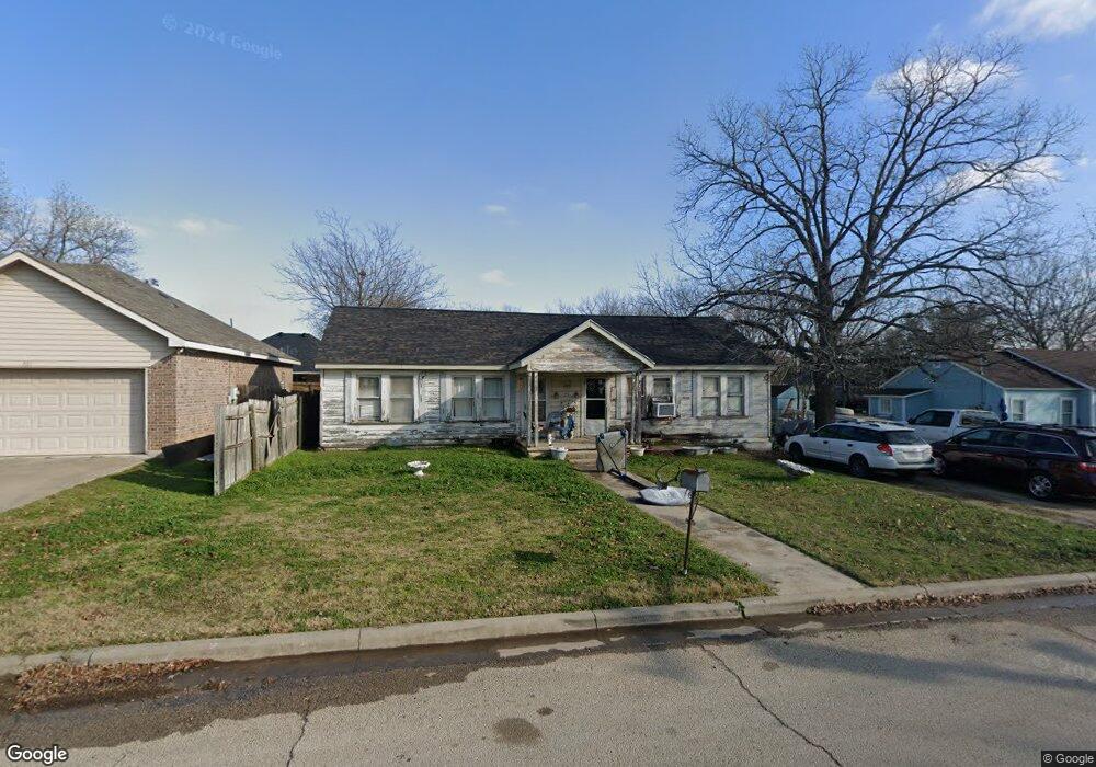 211 S Tower St, Weatherford, TX 76086 - photo 1