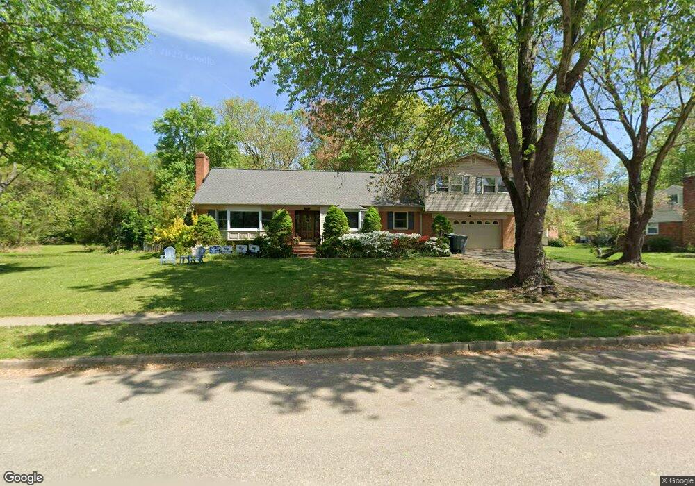 2604 Londonderry Rd, Alexandria, VA 22308 - photo 1