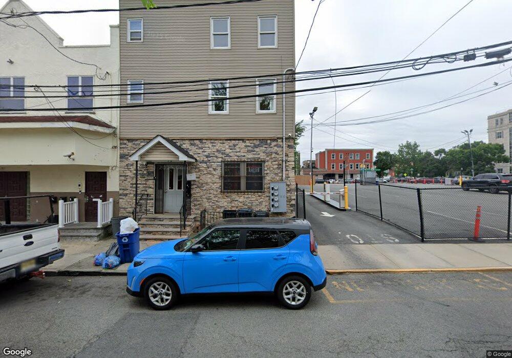 72 Walnut St, Newark, NJ 07102 - photo 1