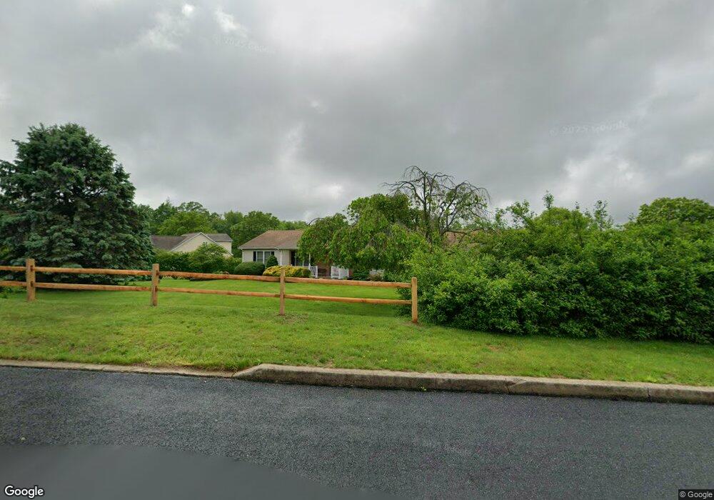 102 Scenicview Ct, Barto, PA 19504 - photo 1