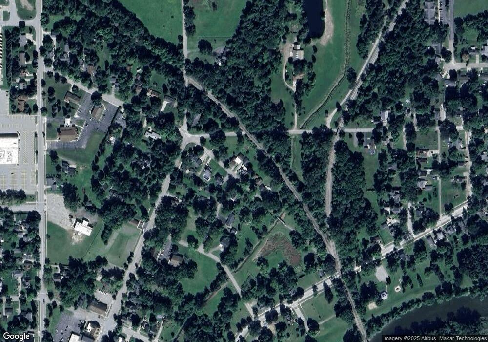 209 E Maple St, Vassar, MI 48768 - photo 1