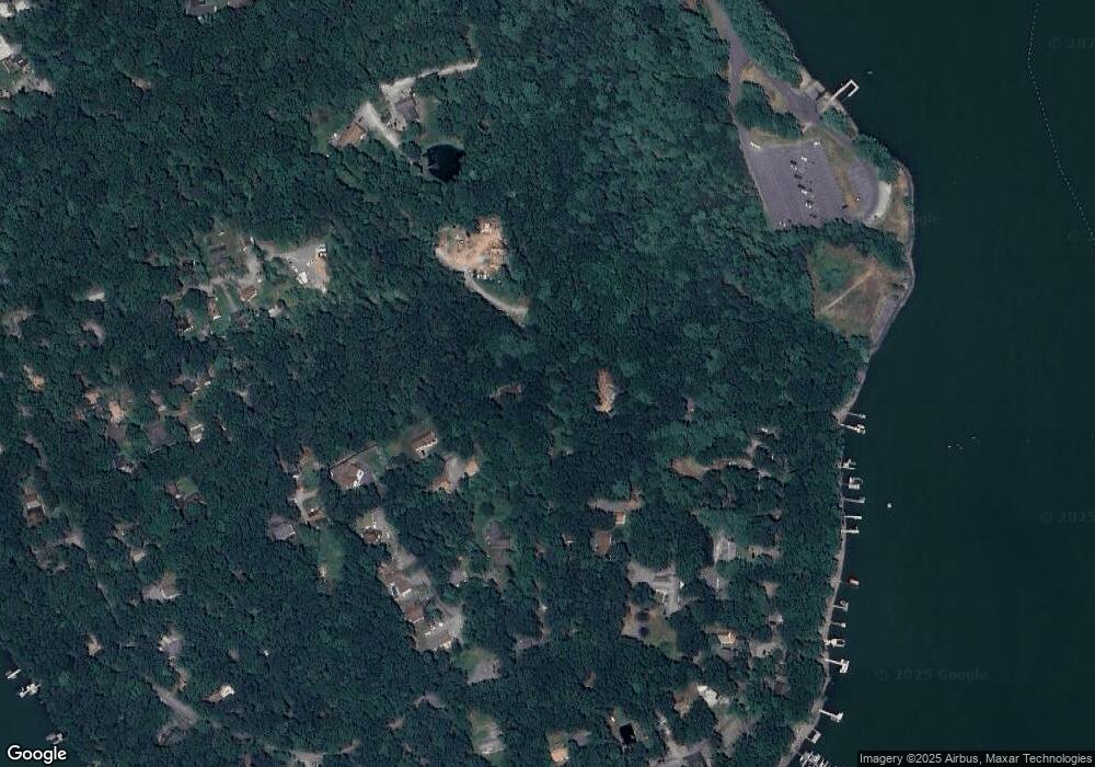 124 Birch Ln, Hawley, PA 18428 - photo 1