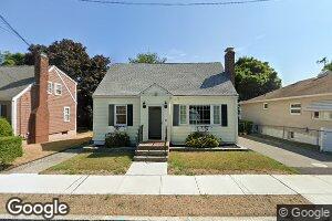 30 Lansdowne St, Quincy, MA 02171