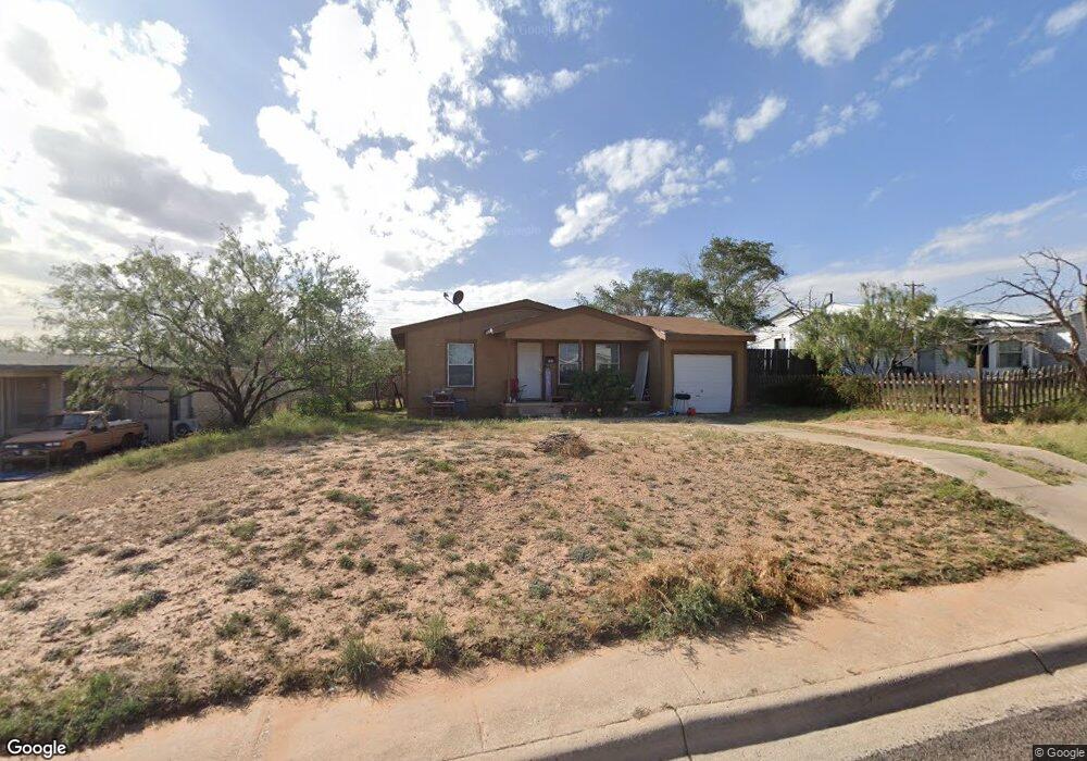 1104 Stanford Ave, Big Spring, TX 79720 - photo 1