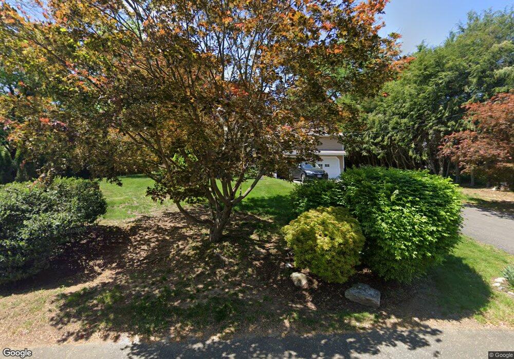 30 Hampton Rd, Trumbull, CT 06611 - photo 1