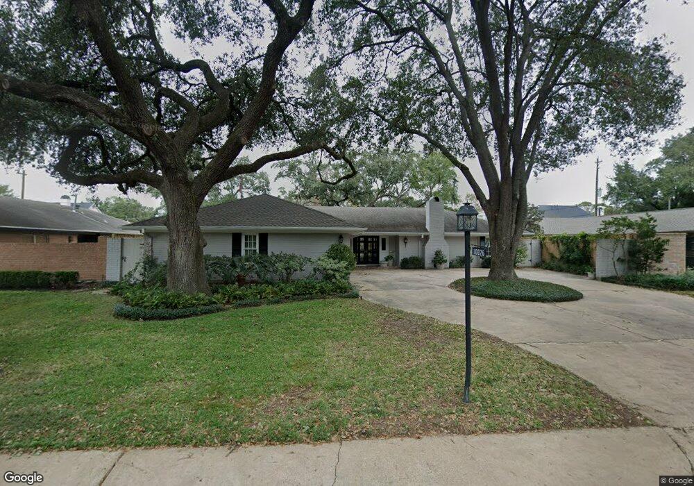 10026 Olympia Dr, Houston, TX 77042 - photo 1