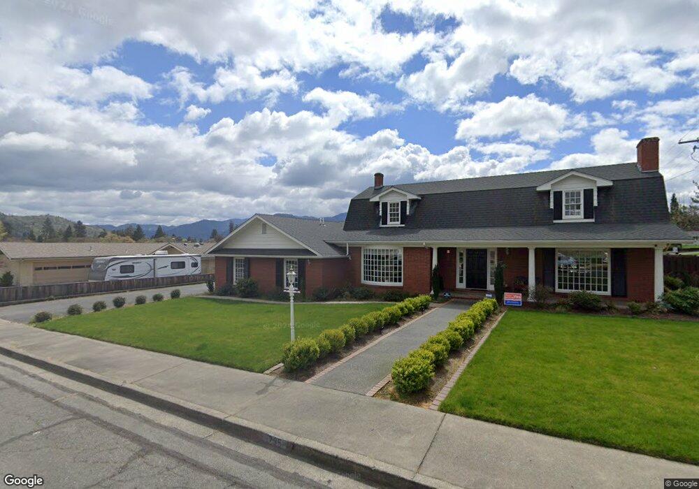 1367 NW Highland Ave, Grants Pass, OR 97526 - photo 1