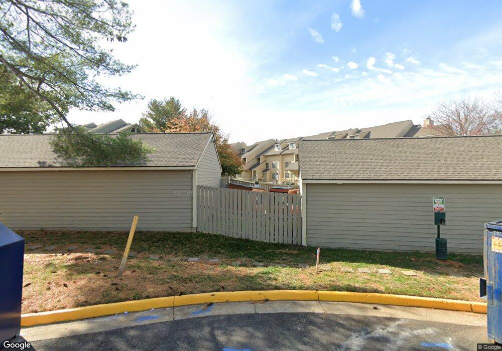 11250 Harbor Ct, Reston, VA 20191 - photo 1