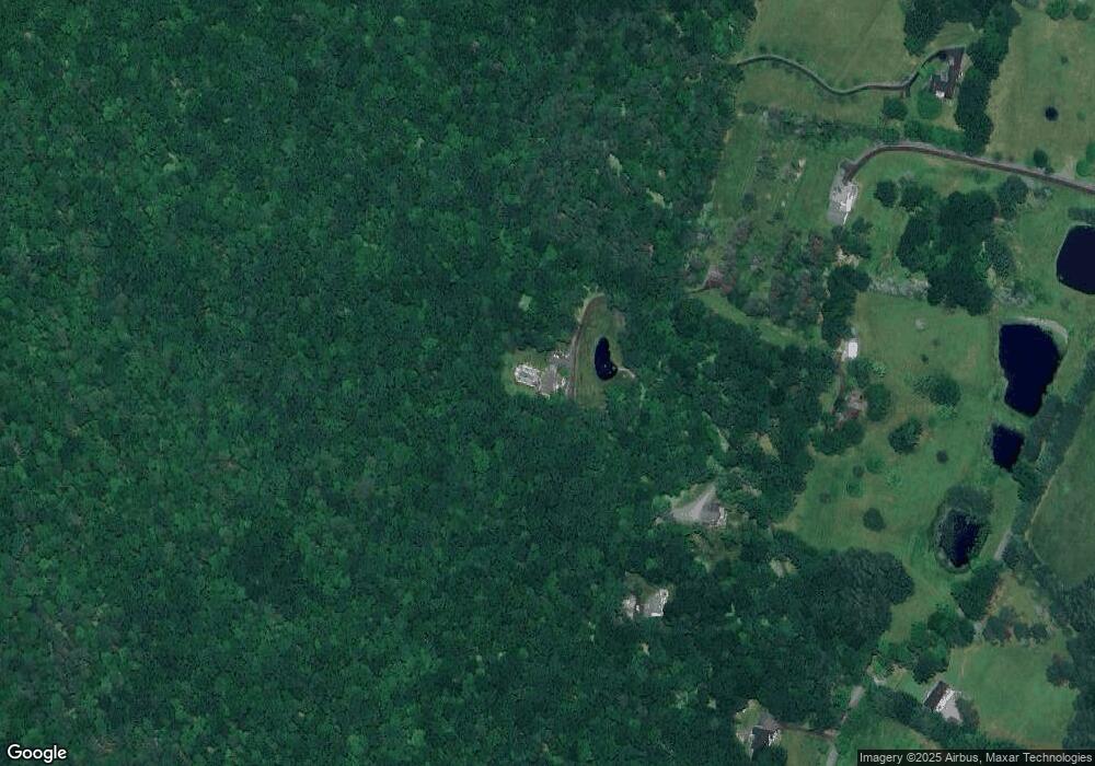 47 Camelot Dr, Hawley, PA 18428 - photo 1