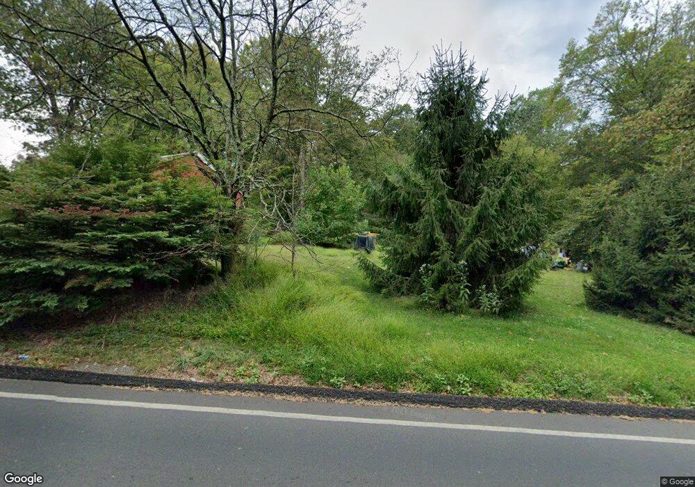 6216 Chestnut Hill Rd, Coopersburg, PA 18036 - photo 1