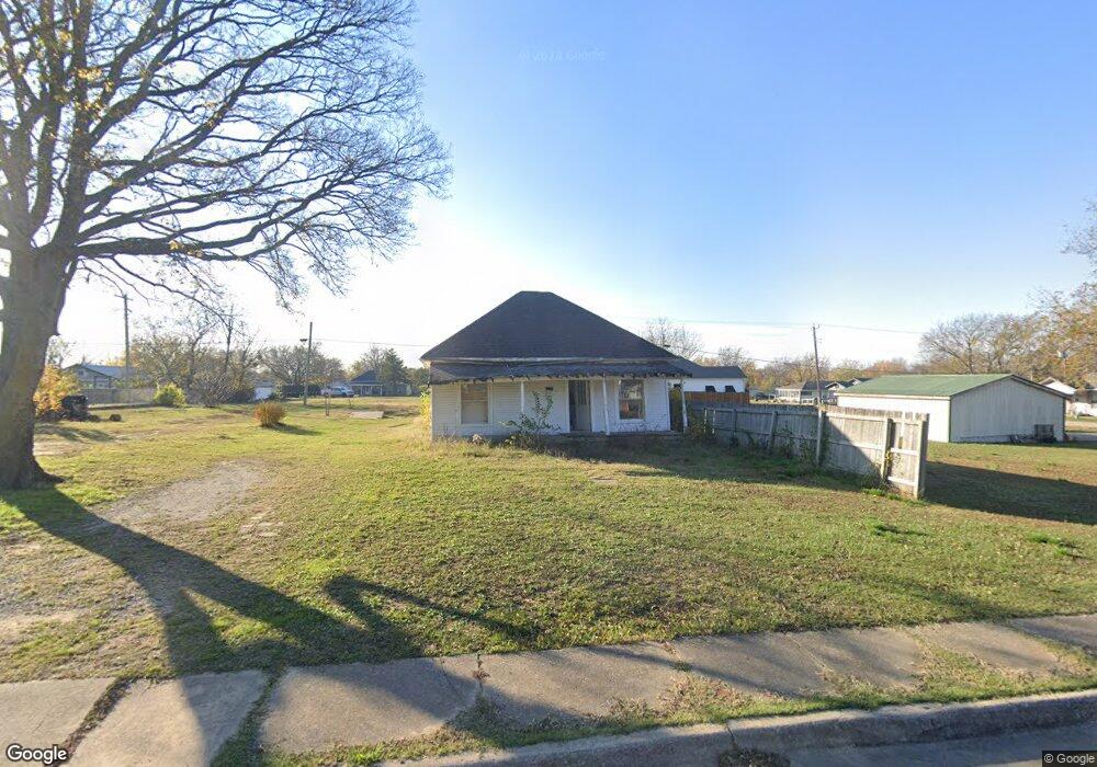 1207 W Gentry St, Henryetta, OK 74437 - photo 1