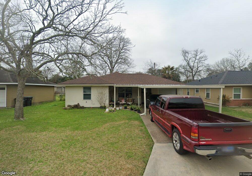 1706 S Park Dr, Alvin, TX 77511 - photo 1