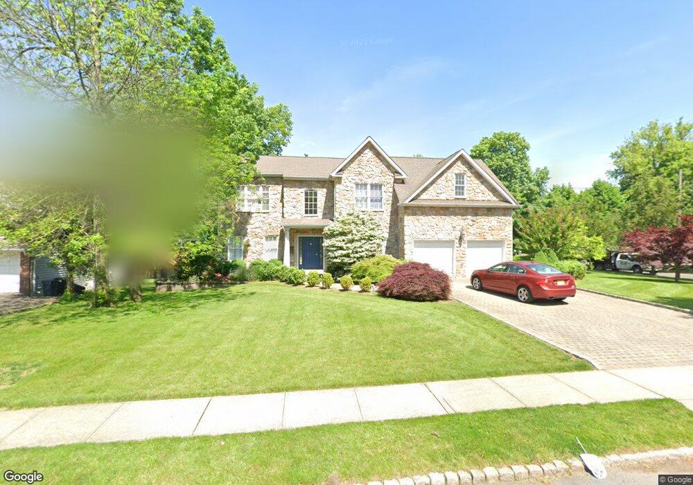 813 Ridgewood Rd, Millburn, NJ 07041 - photo 1