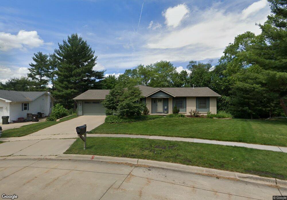 1327 Clark Dr, Cedar Falls, IA 50613 - photo 1