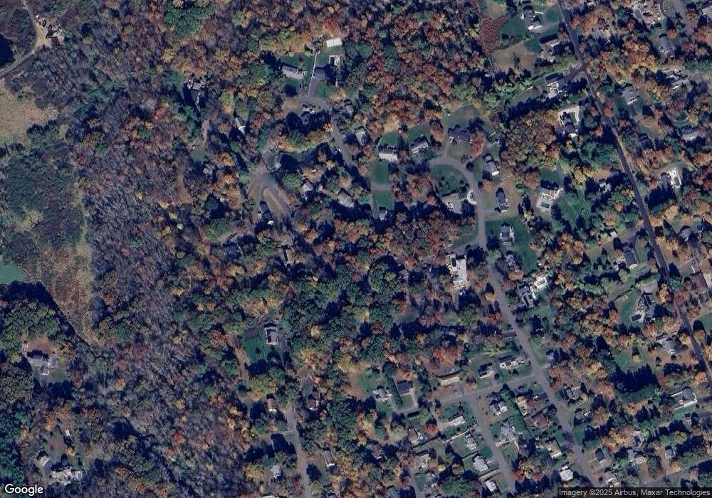 72 Westwood Dr, Middlebury, CT 06762 - photo 1