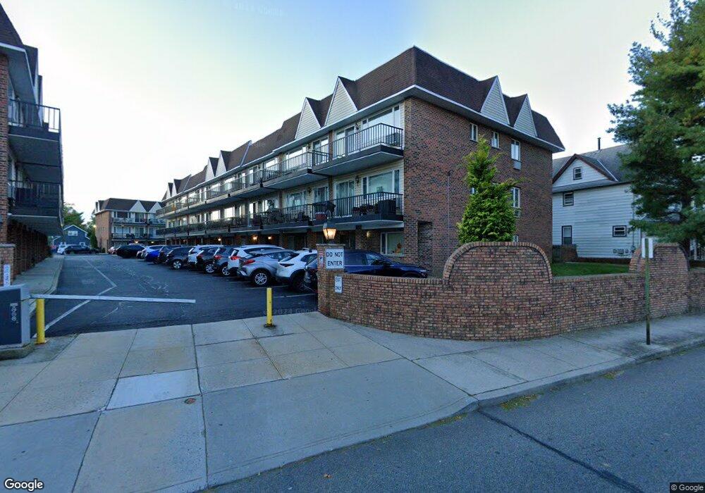 112 Atlantic Ave unit 62, Lynbrook, NY 11563 - photo 1