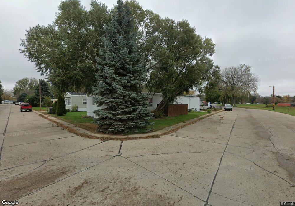 224 7th St SE, Mandan, ND 58554 - photo 1