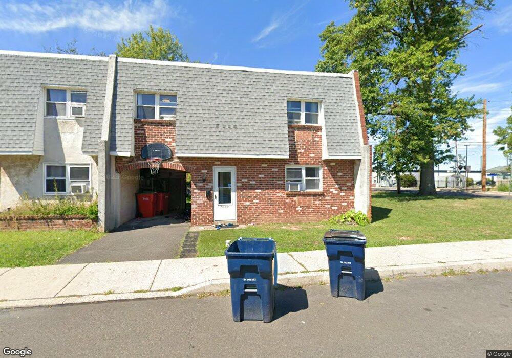 828 Shaw Ave, Lansdale, PA 19446 - photo 1