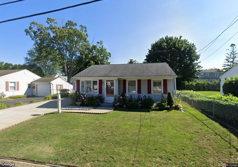 63 Woodbine St, Riverside, RI 02915 - photo 1