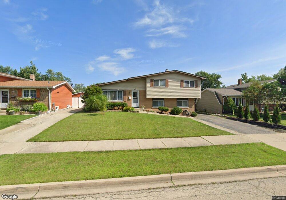 2812 Tyler Ave, Waukegan, IL 60087 - photo 1