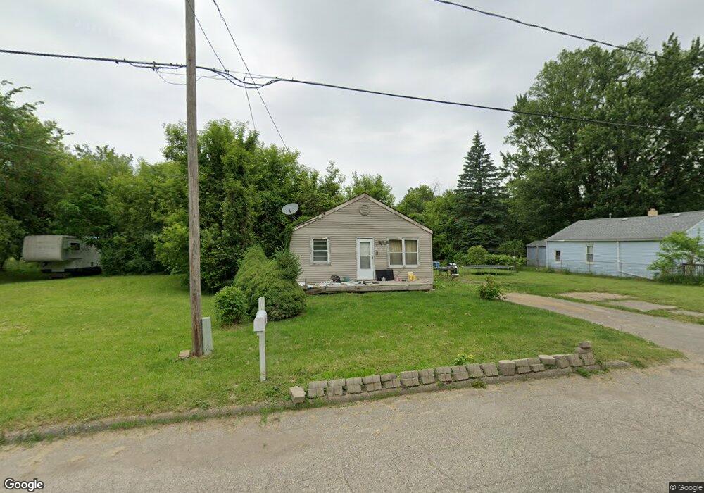 1290 Tremont Ave, Flint, MI 48505 - photo 1