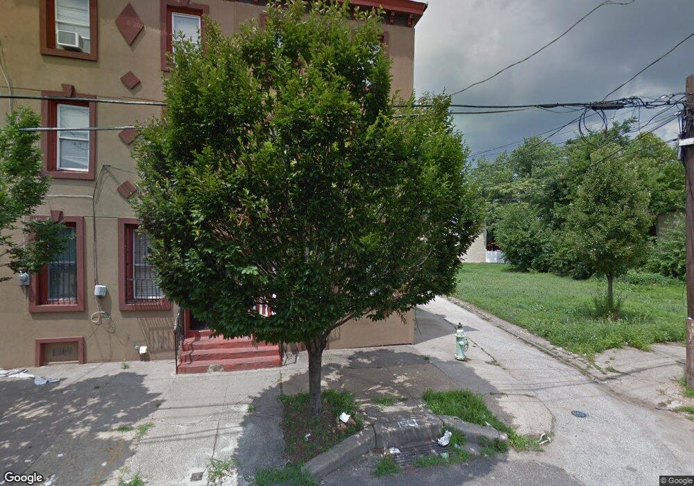 921 Point St, Camden, NJ 08102 - photo 1