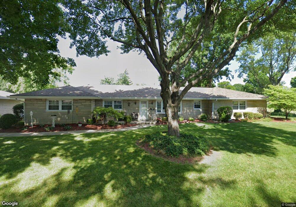 410 S Carr Rd, Plainfield, IN 46168 - photo 1