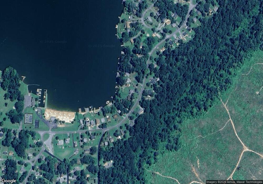 700 S Lakeshore Dr, Louisa, VA 23093 - photo 1