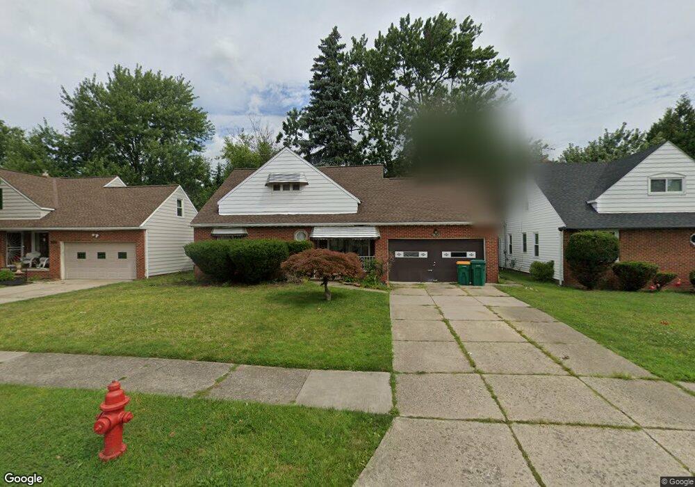 18213 Dalewood Ave, Maple Heights, OH 44137 - photo 1