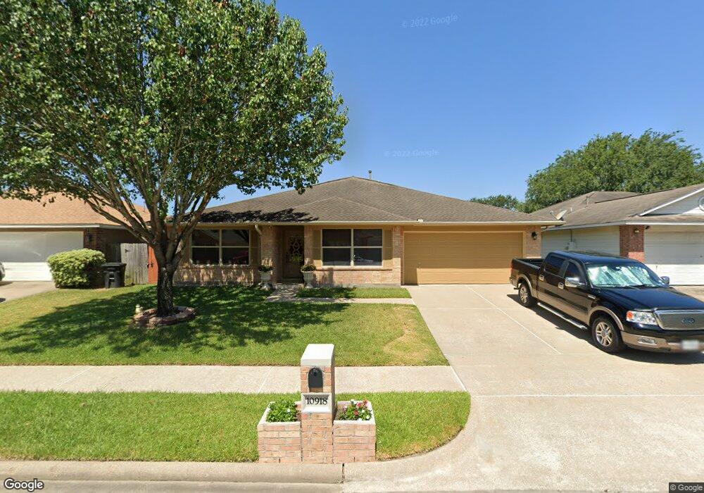 10918 Malden Dr, Houston, TX 77075 - photo 1