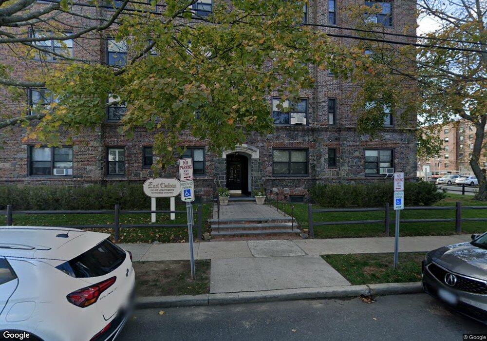 141 Woodmere Blvd unit 1-D, Woodmere, NY 11598 - photo 1