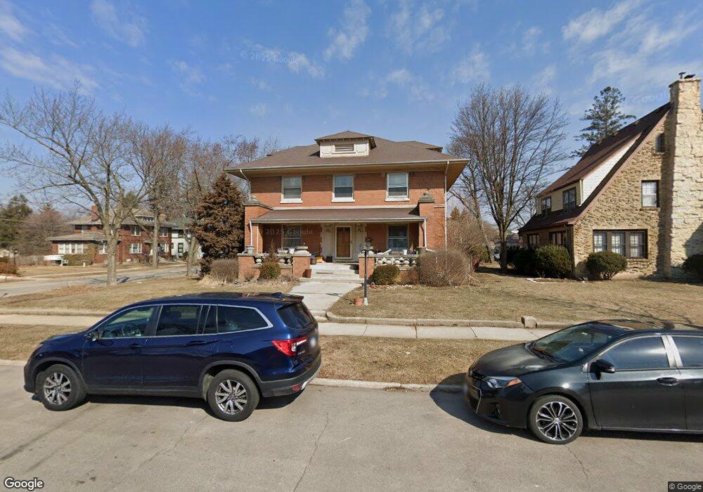 202 Lovell St, Elgin, IL 60120 - photo 1