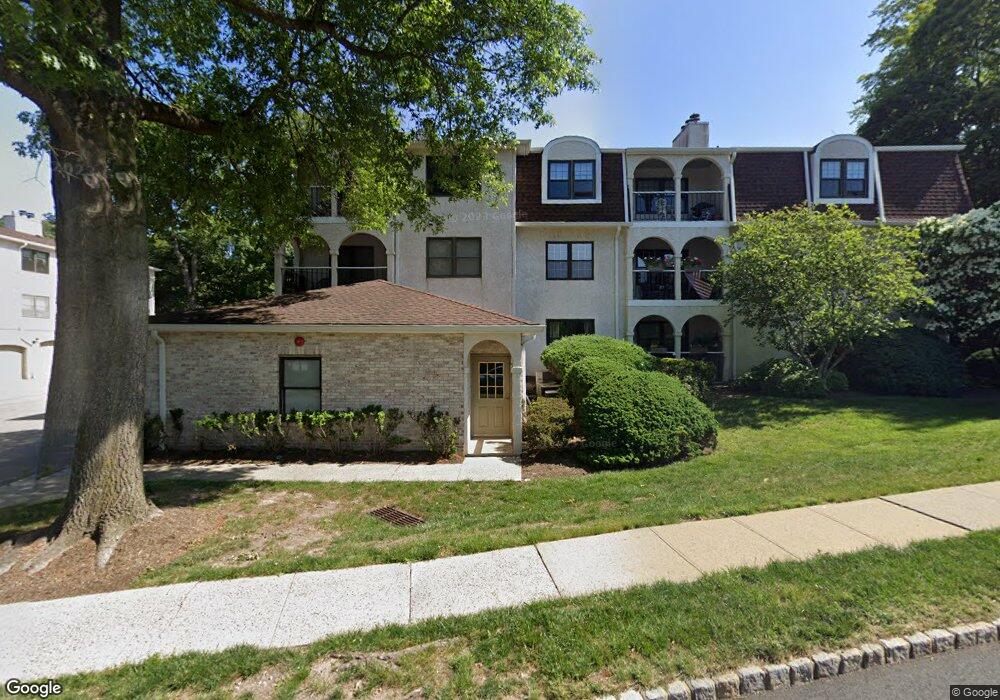 7G Heritage Dr, Chatham, NJ 07928 - photo 1