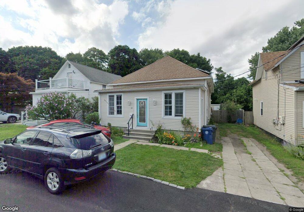 39 Pender Ave, Warwick, RI 02889 - photo 1