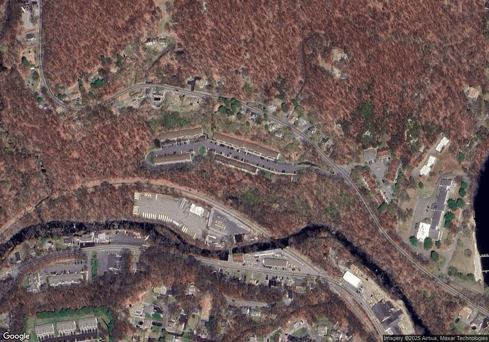 20 Treetop Ct, Bloomingdale, NJ 07403 - photo 1