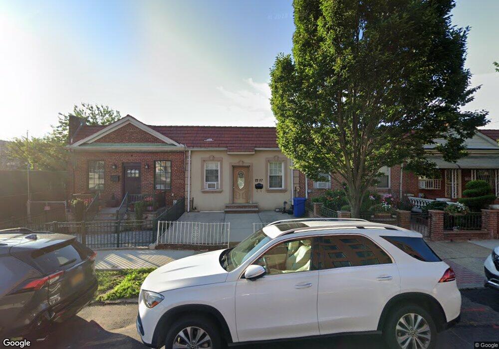 2257 46th St, Astoria, NY 11105 - photo 1