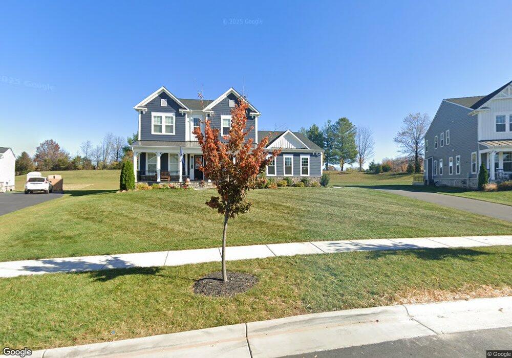 1111 Coubertin Dr SE, Leesburg, VA 20175 - photo 1