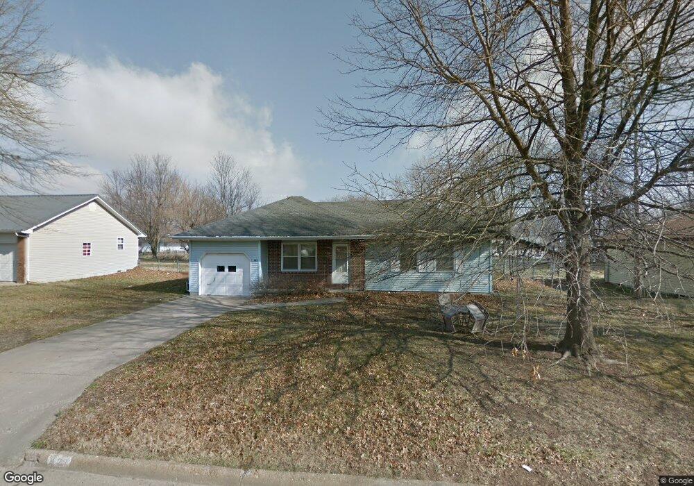 821 W Wollard St, Bolivar, MO 65613 - photo 1