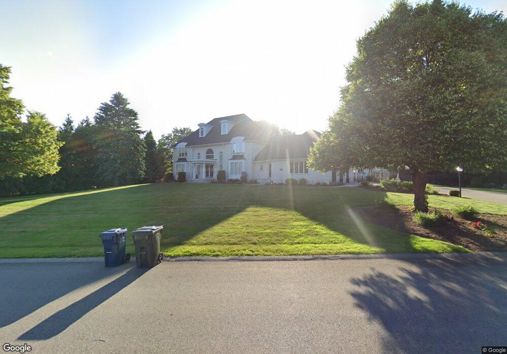 190 Surrey Ln, Dracut, MA 01826 - photo 1