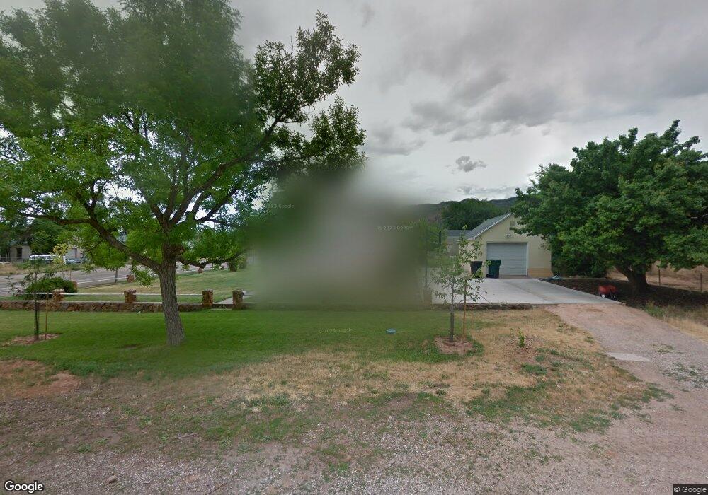 7 S 200 E unit 7, Parowan, UT 84761 - photo 1