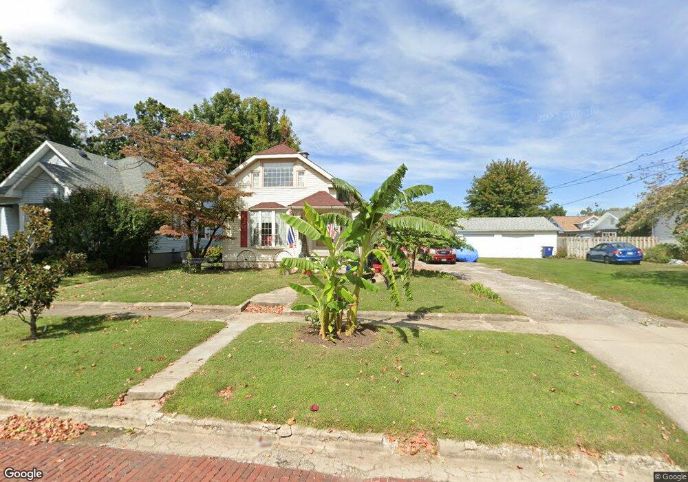 318 W Walnut St, Princeton, IN 47670 - photo 1