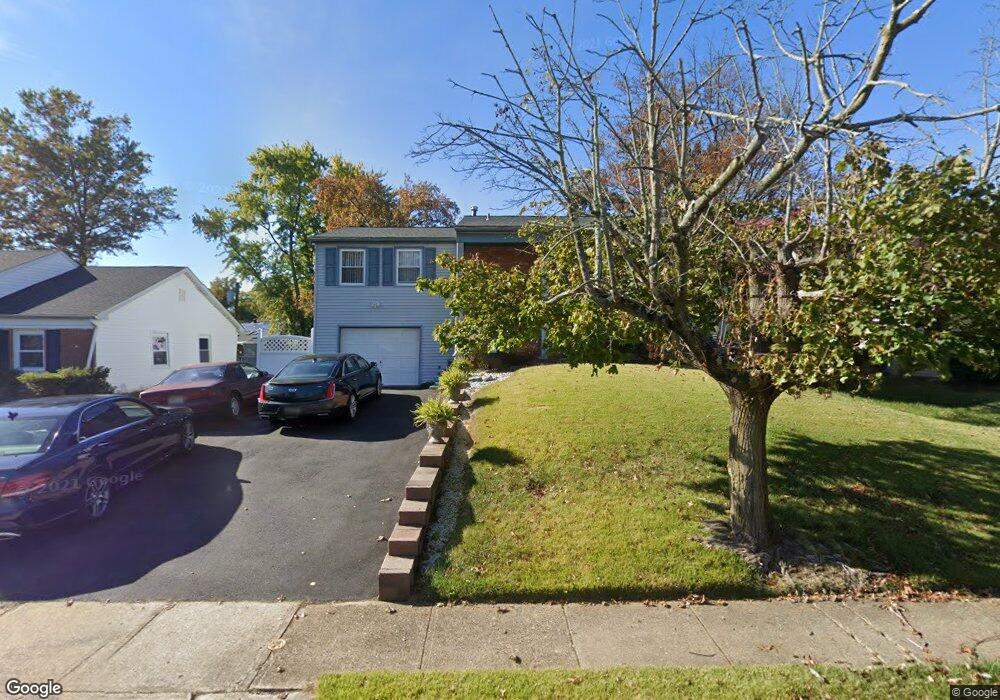 114 Edge Ln, Willingboro, NJ 08046 - photo 1