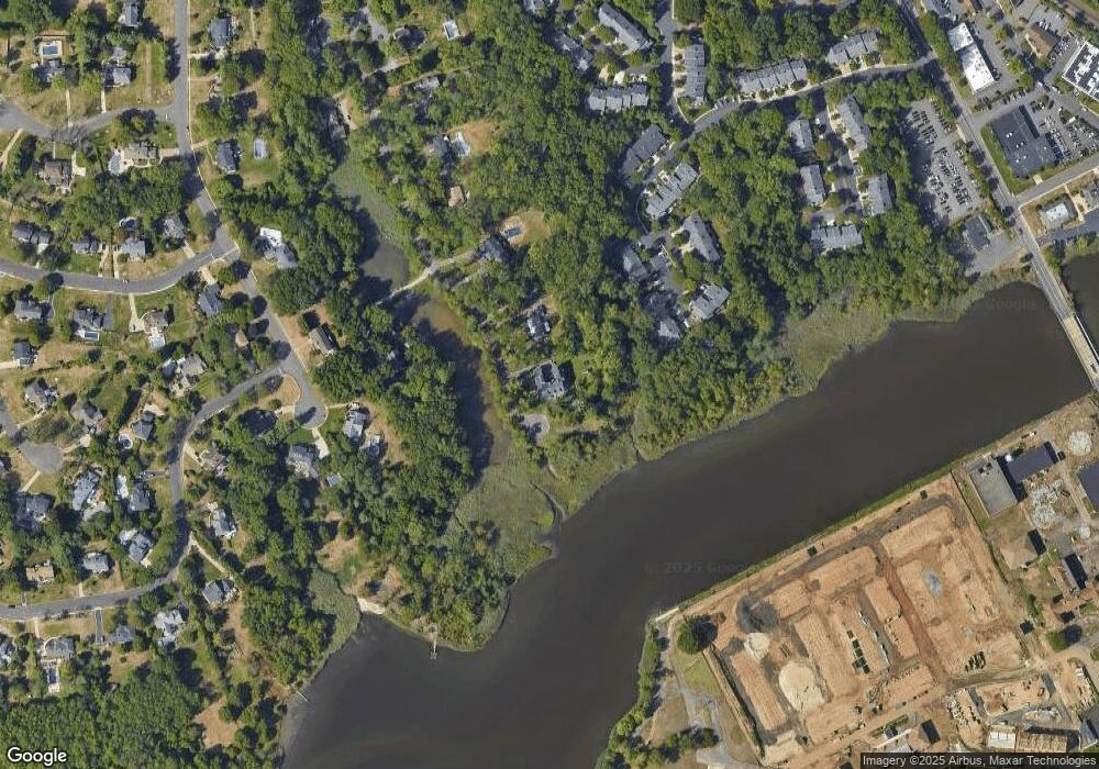 102 Sunnybank Dr, Shrewsbury, NJ 07702 - photo 1